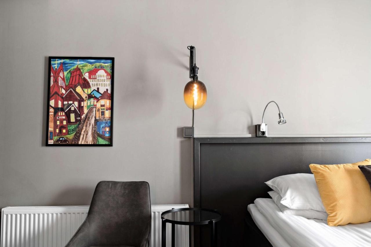 Western Arctic Eden Hotel